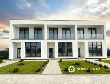 2-комнатный таунхаус, 5 соток, 130 м²