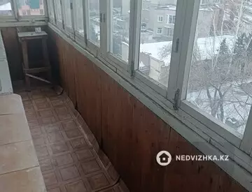 2-комнатная квартира, этаж 6 из 9, 59 м², посуточно