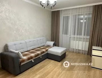 1-комнатная квартира, этаж 9 из 12, 54 м², на длительный срок