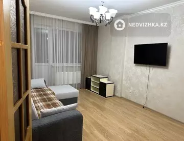 1-комнатная квартира, этаж 9 из 12, 54 м², на длительный срок
