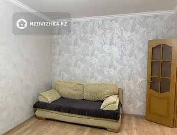 1-комнатная квартира, этаж 9 из 12, 54 м², на длительный срок