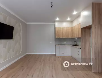 2-комнатная квартира, этаж 4 из 9, 50 м²