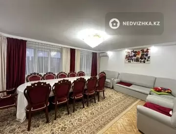 4-комнатная квартира, этаж 6 из 6, 105 м²