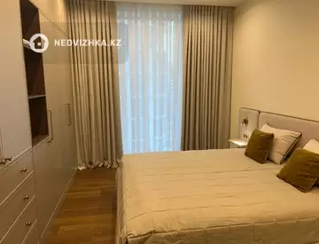 2-комнатная квартира, этаж 5 из 22, 82 м²