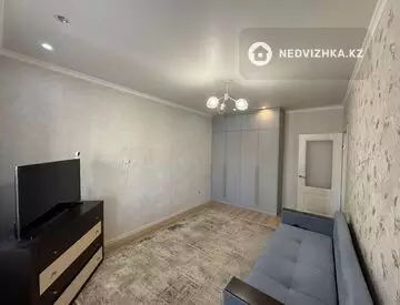 1-комнатная квартира, этаж 7 из 12, 39 м²