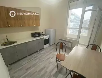 1-комнатная квартира, этаж 9 из 12, 40 м²