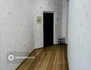 2-комнатная квартира, этаж 1 из 4, 53 м², на длительный срок