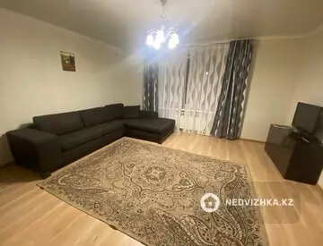 2-комнатная квартира, этаж 3 из 7, 75 м², на длительный срок