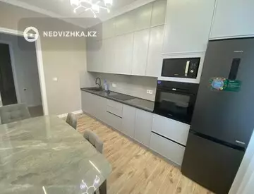2-комнатная квартира, этаж 3 из 6, 70 м², на длительный срок