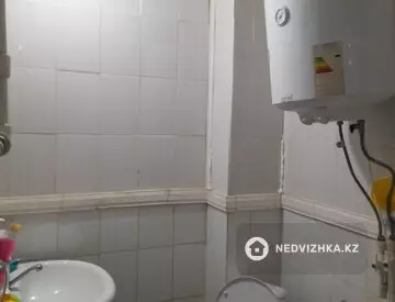 2-комнатная квартира, этаж 8 из 9, 65 м², на длительный срок