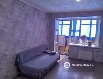 2-комнатная квартира, этаж 8 из 9, 65 м², на длительный срок
