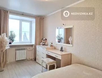 2-комнатная квартира, этаж 4 из 5, 42 м²