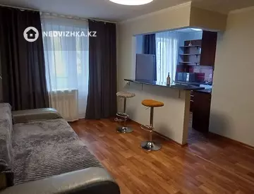 1-комнатная квартира, этаж 3 из 3, 32 м², на длительный срок