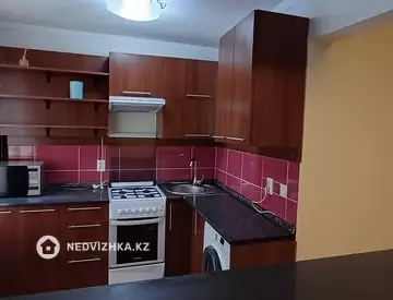 1-комнатная квартира, этаж 3 из 3, 32 м², на длительный срок