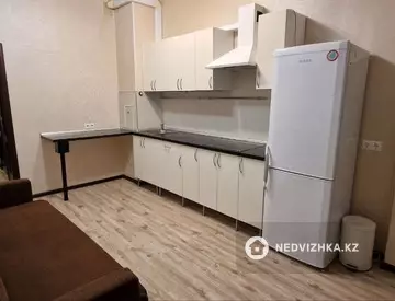 1-комнатная квартира, этаж 2 из 3, 35 м², на длительный срок