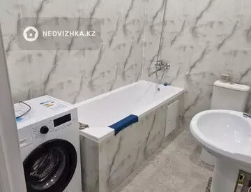 2-комнатная квартира, этаж 8 из 9, 43 м², на длительный срок