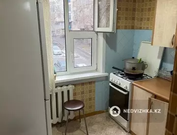 1-комнатная квартира, этаж 3 из 5, 33 м²