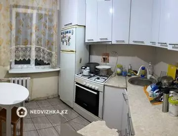 2-комнатная квартира, этаж 1 из 4, 46 м², на длительный срок