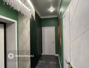 2-комнатная квартира, этаж 10 из 10, 64 м²