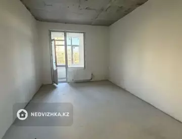 3-комнатная квартира, этаж 3 из 12, 102 м²