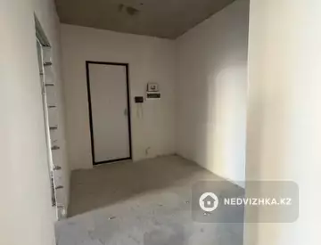 3-комнатная квартира, этаж 3 из 12, 102 м²