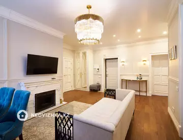 3-комнатная квартира, этаж 4 из 5, 97 м²