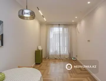 2-комнатная квартира, этаж 8 из 3, 48 м²