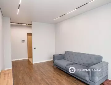 1-комнатная квартира, этаж 9 из 9, 40 м²