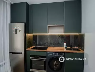 1-комнатная квартира, этаж 9 из 9, 40 м²