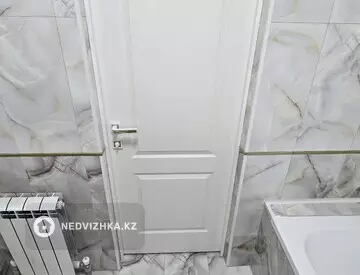 1-комнатная квартира, этаж 8 из 10, 49 м²