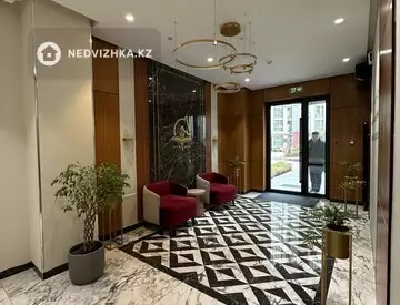 3-комнатная квартира, этаж 8 из 9, 117 м²