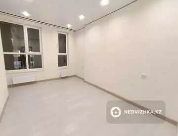 2-комнатная квартира, этаж 10 из 13, 72 м²