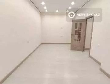 2-комнатная квартира, этаж 10 из 13, 72 м²