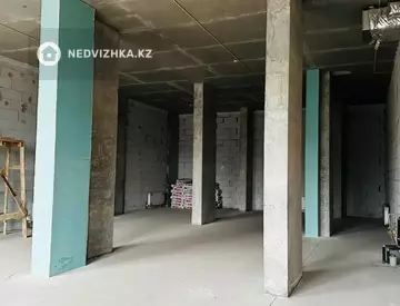 Помещение, этаж 1 из 1, 135 м², на длительный срок