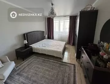 3-комнатная квартира, этаж 4 из 9, 110 м²