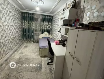 4-комнатная квартира, этаж 2 из 5, 80 м²