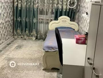 4-комнатная квартира, этаж 2 из 5, 80 м²