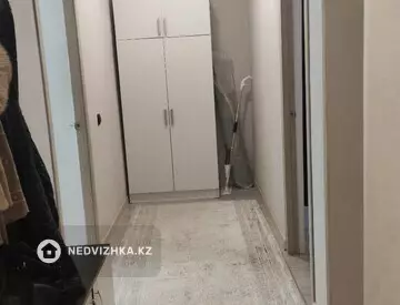 2-комнатная квартира, этаж 4 из 5, 50 м²