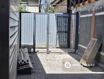 4-комнатный дом, 6 соток, 80 м²