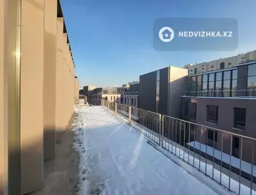 3-комнатная квартира, этаж 4 из 4, 95 м²