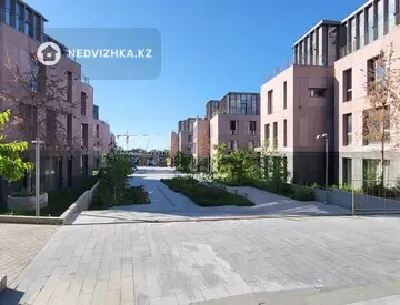 3-комнатная квартира, этаж 4 из 4, 95 м²