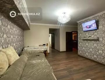 4-комнатная квартира, этаж 8 из 9, 110 м²