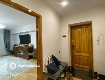 4-комнатная квартира, этаж 5 из 5, 105 м²