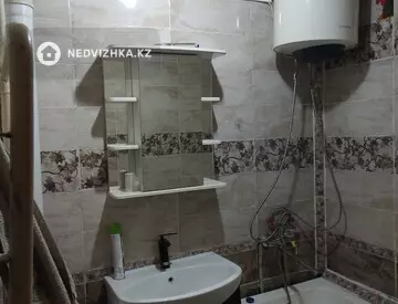 2-комнатная квартира, этаж 3 из 5, 46 м², посуточно