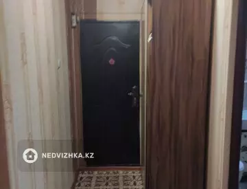 2-комнатная квартира, этаж 3 из 5, 46 м², посуточно