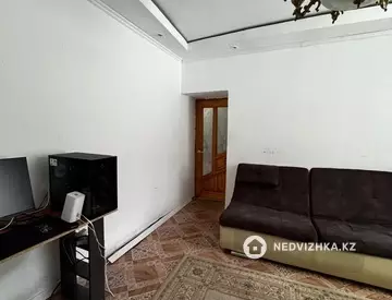 3-комнатная квартира, этаж 1 из 2, 69 м²