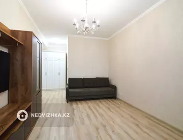 1-комнатная квартира, этаж 4 из 6, 56 м²