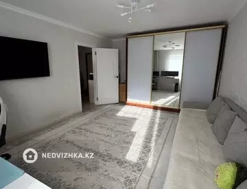1-комнатная квартира, этаж 3 из 6, 38 м²