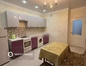 1-комнатная квартира, этаж 8 из 13, 40 м²