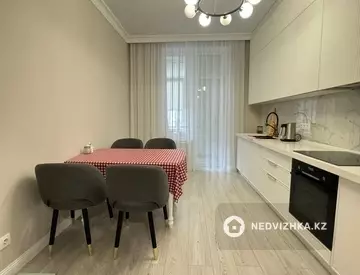 3-комнатная квартира, этаж 3 из 9, 93 м²